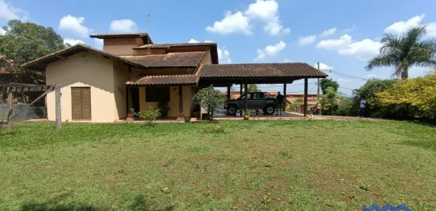 Fazenda / Sítio / Chácara com 3 Quartos à venda, 1000m² no , Mairinque