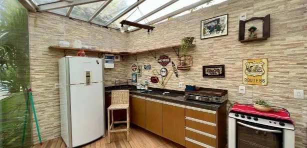 Casa de Condomínio com 4 Quartos à venda, 251m² no Chácara dos Lagos, Carapicuíba
