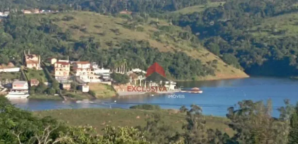 Fazenda / Sítio / Chácara com 6 Quartos à venda, 315m² no Rosa Helena, Igaratá
