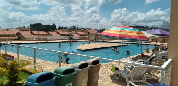 Fazenda / Sítio / Chácara com 4 Quartos à venda, 200m² no , Mairinque