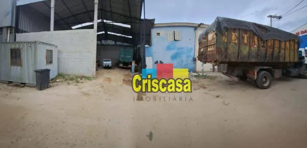 Galpão / Depósito / Armazém para alugar, 660m² no Porto da Aldeia, São Pedro da Aldeia