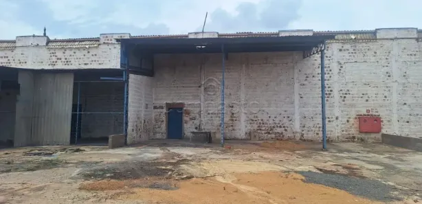 Galpão / Depósito / Armazém para alugar, 140m² no Centro, Mirassol