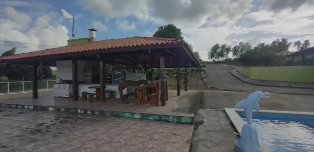 Fazenda / Sítio / Chácara com 4 Quartos à venda, 265m² no Alto José Leal, Vitória de Santo Antão