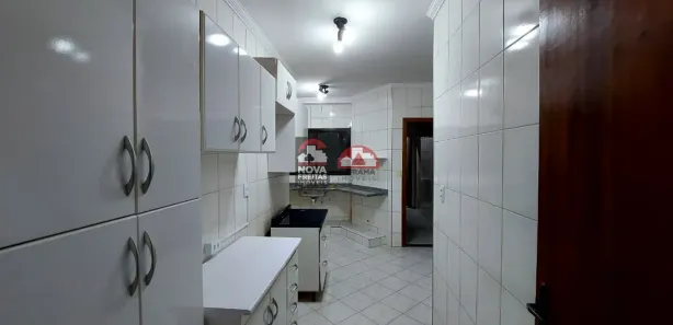 Apartamento com 2 Quartos para alugar, 96m² no Centro, Pindamonhangaba
