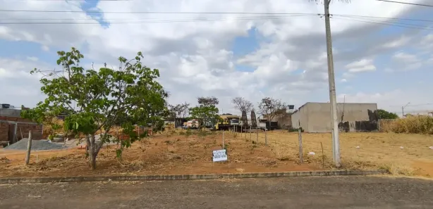 Terreno / Lote / Condomínio à venda, 300m² no portal das aguas, Hidrolândia