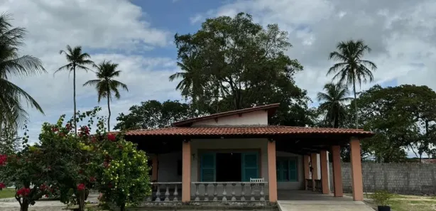 Fazenda / Sítio / Chácara com 3 Quartos para venda ou aluguel, 5000m² no , Aquiraz