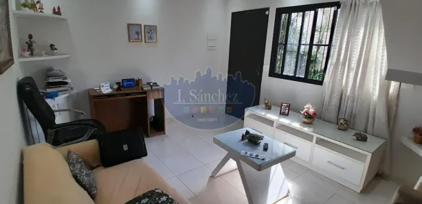 Casa Comercial com 4 Quartos para alugar, 120m² no Jardim Caiubi, Itaquaquecetuba