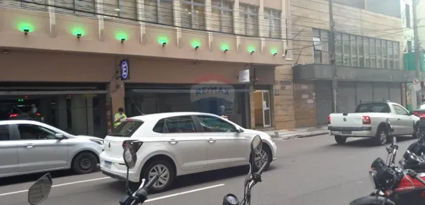 Garagem à venda, 100m² no Centro, Curitiba