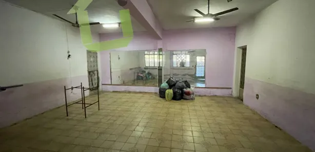 Prédio Inteiro para alugar, 895m² no Cabral, Nilópolis