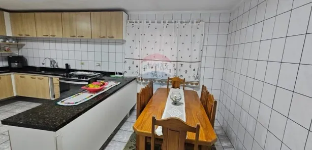 Sobrado com 3 Quartos para alugar, 260m² no Jardim Olinda, Mauá