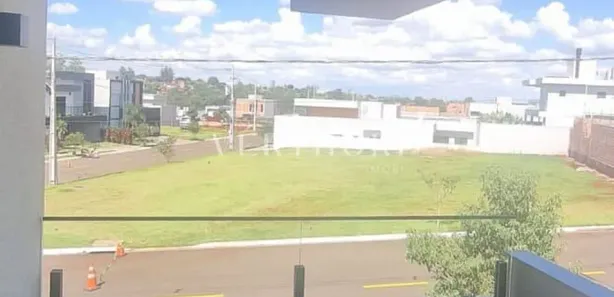 Casa de Condomínio com 3 Quartos para venda ou aluguel, 211m² no Residencial Bellevie, Cambé