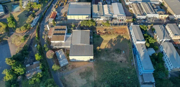 Prédio Inteiro para venda ou aluguel, 4900m² no Vale Verde, Valinhos