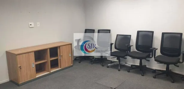 Conjunto Comercial / Sala para alugar, 275m² no Vila Olímpia, São Paulo