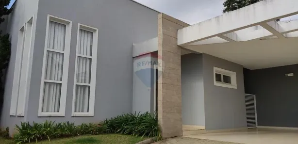 Casa com 3 Quartos para alugar, 297m² no Jardim do Lago, Atibaia