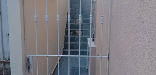 Casa de Vila com 2 Quartos para alugar, 111111111m² no Jardim Catarina, São Gonçalo