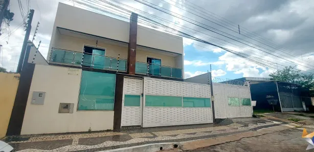 Sobrado com 4 Quartos à venda, 254m² no Taguatinga Norte, Brasília