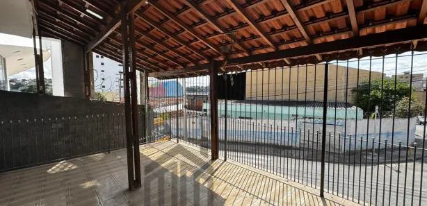 Casa com 3 Quartos para alugar, 250m² no Parque Itamarati, Itapevi