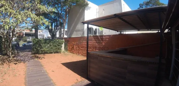 Casa Comercial para venda ou aluguel, 120m² no Parque Monte Líbano, Mogi das Cruzes