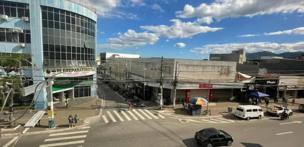 Loja / Salão / Ponto Comercial para alugar, 19m² no Centro, Itaguaí