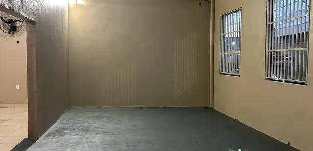 Loja / Salão / Ponto Comercial com 2 Quartos à venda, 240m² no Parque das Laranjeiras, Uberaba