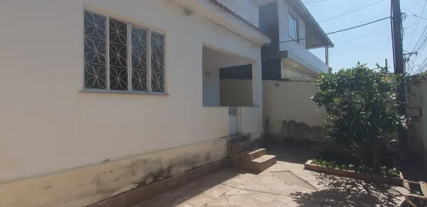 Casa com 3 Quartos para alugar, 163m² no Kennedy, Nova Iguaçu