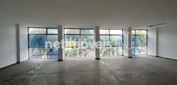 Prédio Inteiro para alugar, 675m² no Centro, Duque de Caxias