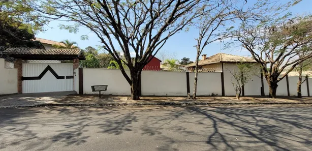 Fazenda / Sítio / Chácara com 4 Quartos à venda, 220m² no Estância Lago Azul (Ártemis), Piracicaba