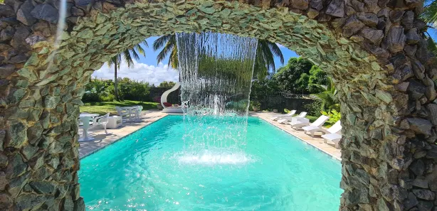 Fazenda / Sítio / Chácara com 4 Quartos à venda, 600m² no Barra do Jacuípe, Camaçari