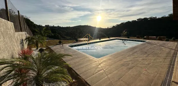 Fazenda / Sítio / Chácara com 3 Quartos à venda, 1000m² no , Mairinque