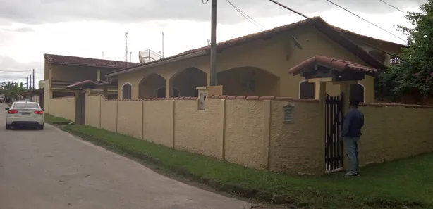 Casa com 3 Quartos à venda, 400m² no Papucaia, Cachoeiras de Macacu