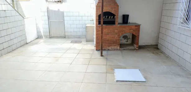 Casa de Vila com 2 Quartos para alugar, 58m² no Centro, Nilópolis
