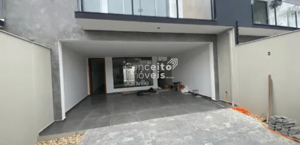 Sobrado com 3 Quartos à venda, 195m² no Floresta, Joinville