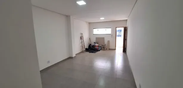 Casa Comercial para alugar, 35m² no Vila Santa Luzia, Taboão da Serra