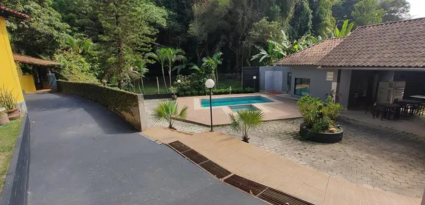 Fazenda / Sítio / Chácara com 4 Quartos à venda, 9859m² no Metalúrgico, Barra Mansa