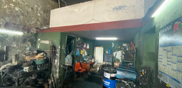 Loja / Salão / Ponto Comercial à venda, 140m² no Olavo Bilac, Duque de Caxias