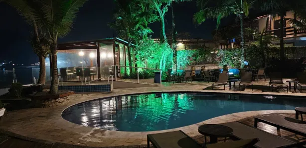 Hotel / Motel / Pousada com 21 Quartos à venda, 1500m² no Boiçucanga, São Sebastião