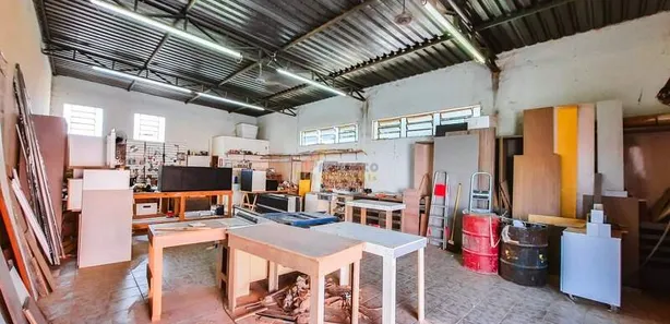 Galpão / Depósito / Armazém à venda, 100m² no Jardim Candelária, Divinópolis