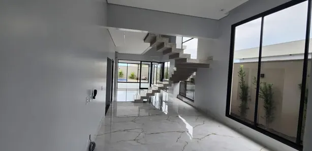 Sobrado com 4 Quartos à venda, 320m² no Condomínio Vale das Araras, Rio Verde