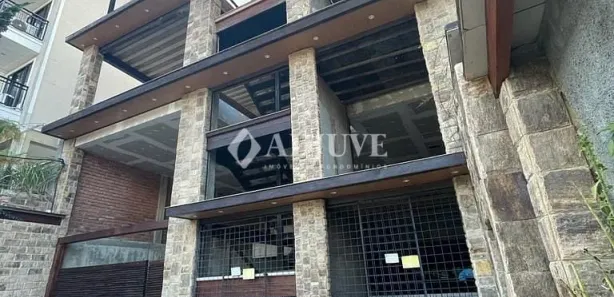 Prédio Inteiro para alugar, 1200m² no Itaipava, Petrópolis