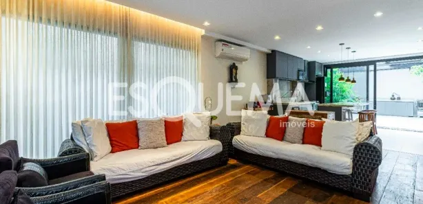 Casa de Vila com 3 Quartos à venda, 275m² no Moema, São Paulo