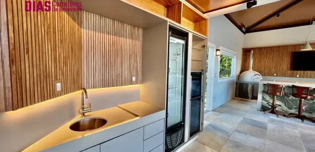 Casa com 4 Quartos para alugar, 1250m² no Portão, Lauro de Freitas