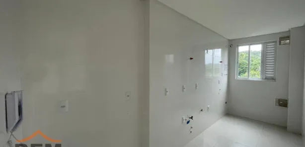 Apartamento com 2 Quartos para alugar, 69m² no Estados, Balneário Camboriú