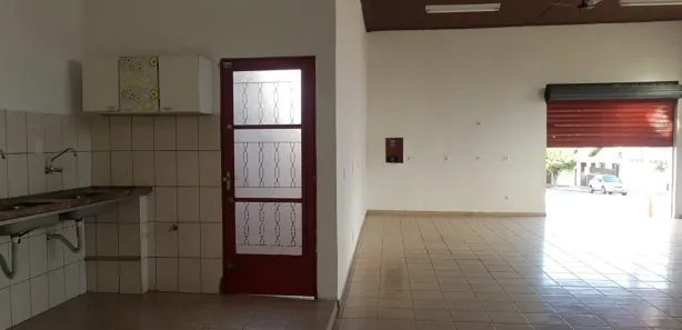 Loja / Salão / Ponto Comercial para alugar, 50m² no Chácara Braz Miraglia, Jaú