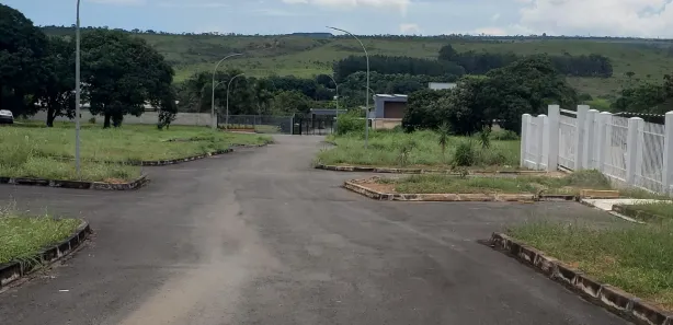 Terreno / Lote / Condomínio à venda, 2500m² no Park Way, Brasília