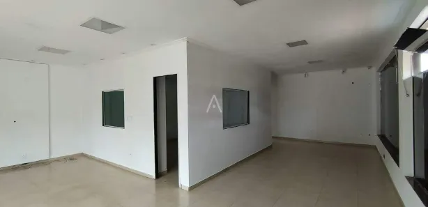 Conjunto Comercial / Sala para alugar, 82m² no Jardim Parizzotto, Toledo
