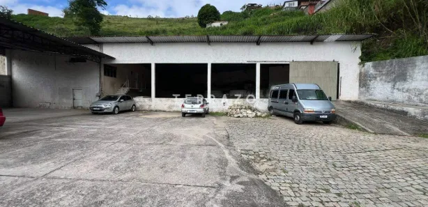 Galpão / Depósito / Armazém para alugar, 200m² no São Pedro, Teresópolis