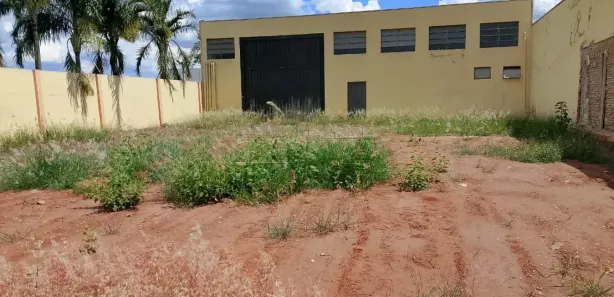 Galpão / Depósito / Armazém para alugar, 599m² no Vila Xavier (Vila Xavier), Araraquara