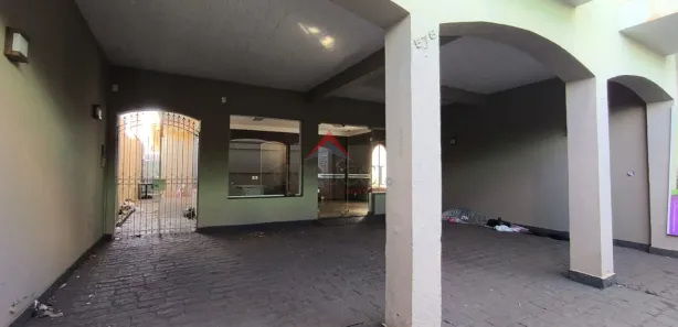 Sobrado com 3 Quartos para alugar, 432m² no Centro, Araçatuba