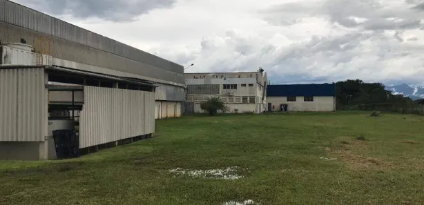 Galpão / Depósito / Armazém à venda, 8000m² no Loteamento Industrial Água Preta, Pindamonhangaba