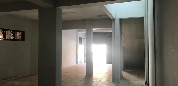 Loja / Salão / Ponto Comercial para alugar, 100m² no Centro, Araras